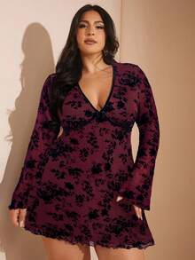 SHEIN BAE 大码 V 领绿色刺绣 A 字连衣裙，春夏 - 酒紅色 - 查看 6