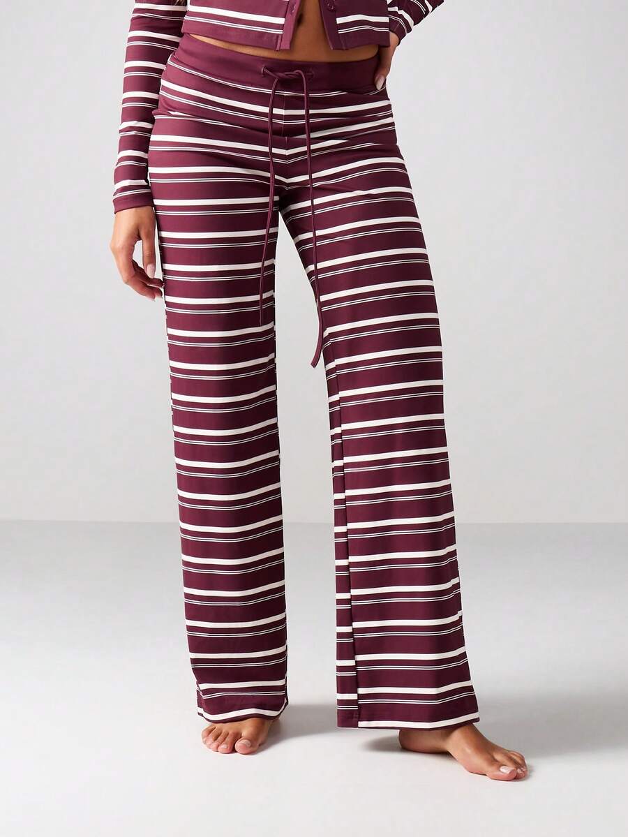 MISSGUIDED Relaxed Wide Leg Lounge Pants Burgundy Striped Pajama Bottoms Drawstring Waist Sleepwear Comfort Pants - Multicolor - View 1