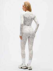 SHEIN Sports Set sportivo da donna composto da top corto e leggings senza cuciture con stampa tie-dye, set di abbigliamento attivo senza cuciture da donna, set da 2 pezzi - Bianco - Visualizzare 6