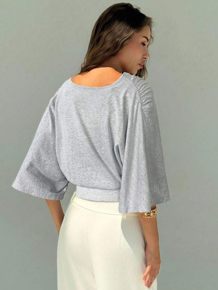 Aloruh Nueva camiseta de cuello en V minimalista con hombros caídos, cintura fruncida y unicolor, versátil para el transporte - Gris - Añade 2