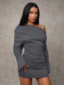 SHEIN BAE Women's Solid Color Batwing Sleeve Ruched Fashionable Mini Dress,Dresses For Women Elegant,Dresses For Women Elegant,New Year Dress ,Elegant Party Dresses