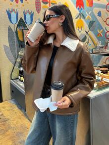 Aloruh 女士秋冬新款波西米亚风末日 Y2K 通勤休闲宽松扎染豹纹绒面革保暖内衬仿毛领夹克常规外套 - 棕色 - 查看 1