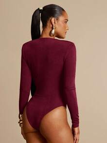 Silquee 橄榄绿色低胸优雅垫肩褶饰长袖紧身衣，适合约会、郊游、婚礼和派对 - 酒紅色 - 查看 2