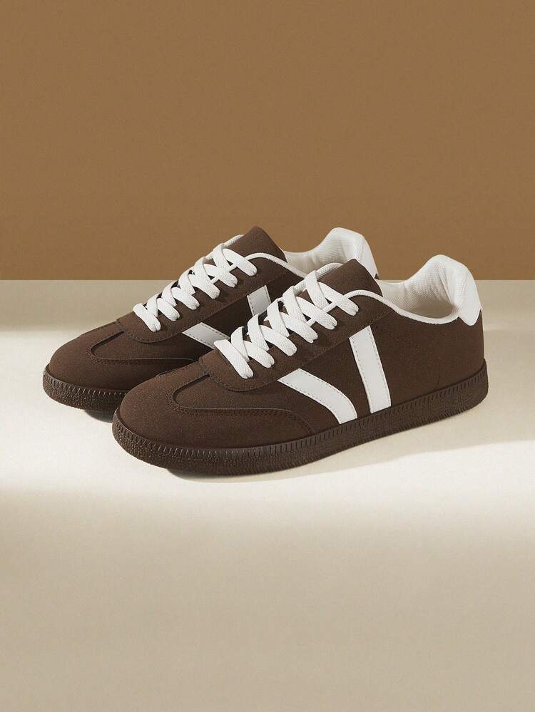 CUCCOO EASI Zapatillas deportivas casuales retro para mujer, zapatos deportivos versátiles, zapatos blancos planos, nuevos lanzamientos para primavera/otoño 2022