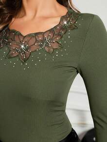 SHEIN Clasi 女式优雅罗纹修身T恤，领口和袖口饰有蕾丝花边 - 軍綠色 - 查看 7