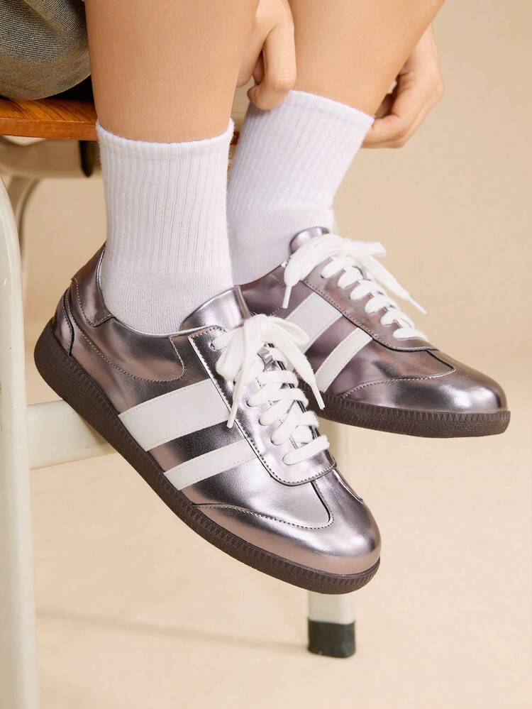 CUCCOO EASI Women's Casual Lace-Up Round Toe Flat Sneakers, Copper-Tone PU Leather, Sporty & Comfortable For Daily Indoor/Outdoor Wear