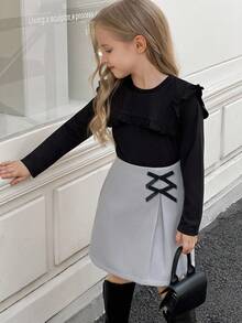 SHEIN Elladie kids Conjunto de camiseta de manga larga acanalada negra linda con falda con decoración de lazo y bajo dividido para niñas, conjunto de camiseta de otoño/invierno - Negro - Ver 7