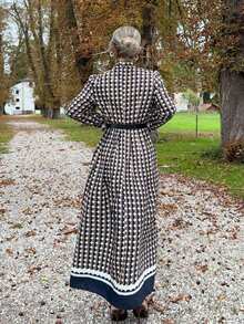 Jeta Ari Đầm midi cổ bẻ in họa tiết chấm bi thanh lịch cổ điển thắt eo - Nhiều màu - Xem 2