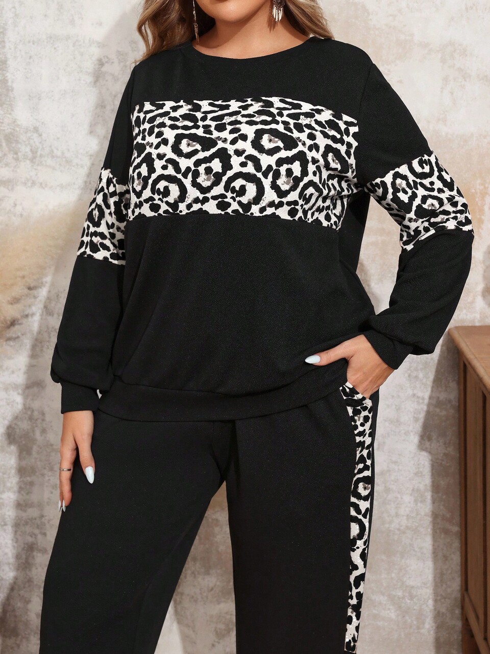 Plus Size Casual Leopard Patchwork Sweatshirt And Sweatpants 2 Pieces Set,Women's Winter Loungewear,Black And White Curve Elegant Autumn Lounge Sets