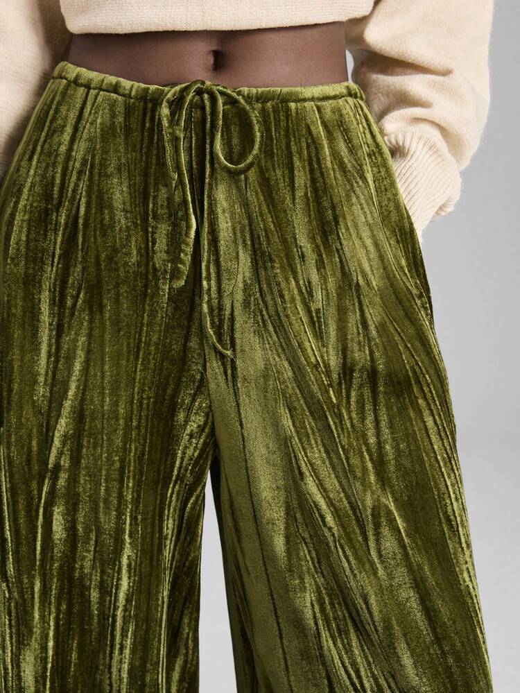 Ontre 2026 Women's Dark Green Pleated Velvet Fabric Comfortable Soft Material Straight Leg Pants, Front Pleated Design With Elastic Waist Adjustable, Versatile For All Seasons, Essential For, Fashionable Casual Business Wear Valentine's Day Special Design High-End, Elegant, Old-Fashioned Cruise Attire For Wedding Guests Modern Urban Casual Fashion Business Casual Women's Office Wear Low-Key Old Money Style Effortless Temperament High-End Urban Commuting High-Quality Airport Wear High-End Material - Dark Green - View 6