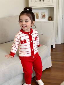 SHEIN Vintaside Kids 2 件套女婴休闲可爱长袖条纹仿口袋针织开衫和针织裤套装，适合日常外出和旅行 - 紅色 - 查看 4