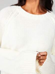 MISSGUIDED Oversized Cable Knit Sweater With Raglan Sleeves And Exposed Seams For Casual Winter Wear - White - View 4