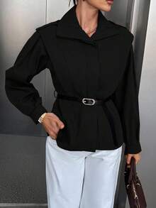 Siren Gaze Jaqueta feminina elegante e chique para o outono/inverno, com cinto incluso, estilo clássico, perfeita para sair, trabalhar ou fazer festas. Nova peça essencial da moda outono/inverno 2025, ideal para o Halloween, Natal e Dia Nacional da Arábia Saudita. Blusa preta discreta para o trabalho, blusa preta casual. - Preto - Ver 1