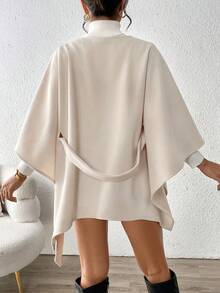 SHEIN PETITE 时尚、简约、休闲、百搭的女士罩衫，杏色，优雅女士大衣。 - 杏色 - 查看 2