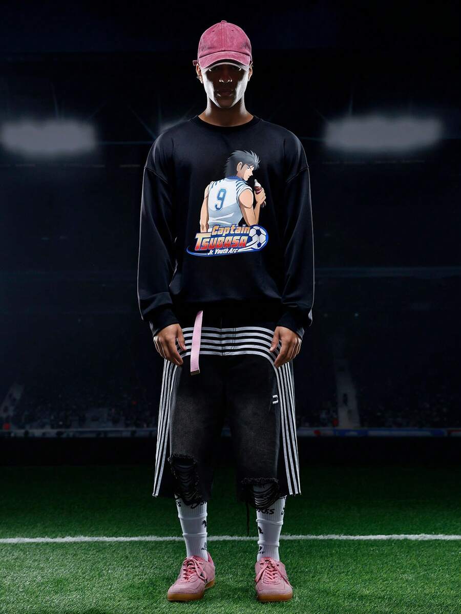 Captain Tsubasa X SHEIN Men's Casual Cartoon Soccer Figure And Letter Graphic Drop Shoulder Oversize Pullover Sweatshirt - Black - View 1