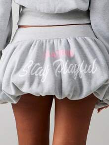 Missguided x Playboy 荷叶边下摆抽绳短裤，带粉色徽标印花，居家标语休闲裤 - 灰色 - 查看 6