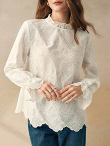 Cévolie 优雅的白色蕾丝领喇叭袖衬衫