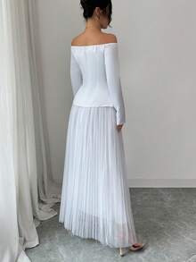 Modelyn French Design Off-Shoulder Top & Mesh Skirt 2-Piece Dress Set For Women