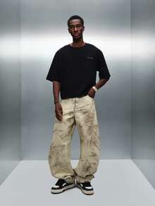 PLAYBOY X SUMWON 短款短袖图案 T 恤，搭配豹纹兔子标志，彰显街头风上衣 - 黑色 - 查看 5