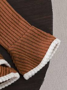 2 pièces/Set Élégant Ensemble décontracté pour Tout-petites Filles, Pull Côtelé Manches Longues Tricoté Café et Pantalon Côtelé Évasé Assorti, avec Volants Contrastés aux Poignets et à l'Ourlet, Convient pour l'Automne/Hiver, les Vacances, la Mode de Rue - Marron - Voir 7