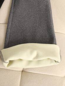 SHEIN 2条装少女保暖加厚修身喇叭裤，黑色和深灰色，柔软舒适，洛杉矶图案和标语印花，休闲百搭打底裤，保暖柔软打底裤套装，女士冬季保暖加厚打底裤，喇叭裤型