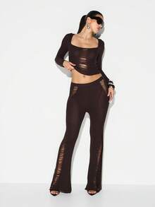 KIZN 做旧罗纹针织喇叭裤，带有梯形镂空细节，适合节日服装 - 棕色 - 查看 4