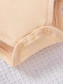 SHEIN Baby Boy Casual Simple Heart Pattern Short Sleeve Bodysuit Suit For Spring And Summer - Apricot - View 4