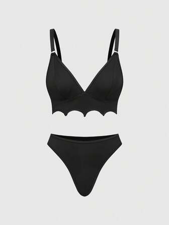 Ensemble de camisole et culotte en soie de lait avec garniture de chauve-souris gothique