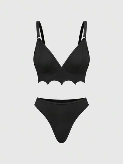 Ensemble de camisole et culotte en soie de lait avec garniture de chauve-souris gothique