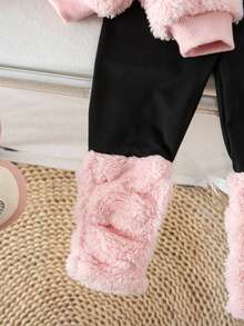 SHEIN Babygirl 可爱粉色心形毛绒运动衫和松紧腰裤套装，秋冬