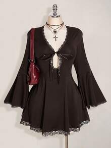 SHEIN ICON 大码 V 领蕾丝拼布喇叭袖针织连衣裙，性感 V 领露背领结迷你连衣裙，Y2K，万圣节服装 - 棕色 - 查看 1