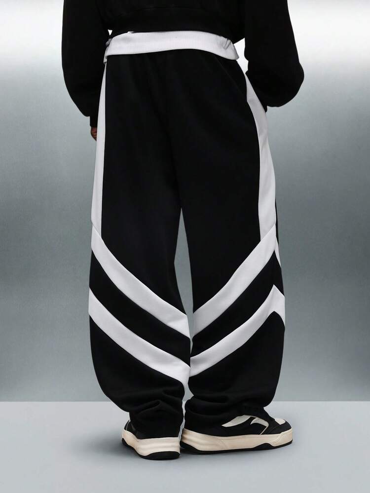 PLAYBOY X SUMWON Zig Zag Striped Baggy Sweatpants With Drawstring
