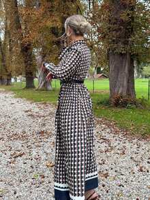 Jeta Ari Đầm midi cổ bẻ in họa tiết chấm bi thanh lịch cổ điển thắt eo - Nhiều màu - Xem 4