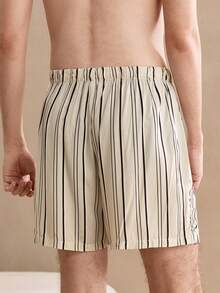 Manfinity 男士条纹松紧腰短裤，家居休闲装