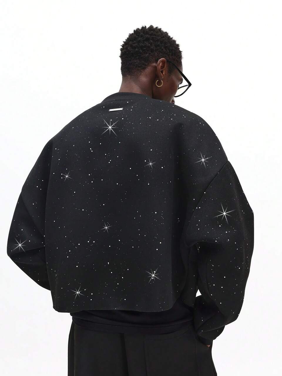 Sudadera corta con estampado de estrellas galácticas