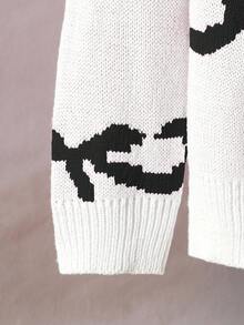 SHEIN 1件女童毛衣，圆领，粉色蝴蝶装饰，常规袖，整齐下摆，中等厚度，粉色到白色渐变针织毛衣，甜美可爱，柔软亲肤上衣，秋冬日常必备 - 黑色 - 查看 5