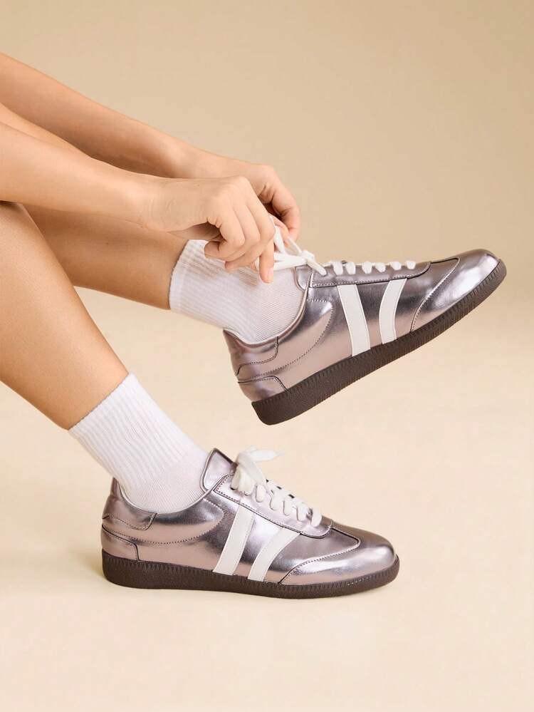 CUCCOO EASI Women's Casual Lace-Up Round Toe Flat Sneakers, Copper-Tone PU Leather, Sporty & Comfortable For Daily Indoor/Outdoor Wear