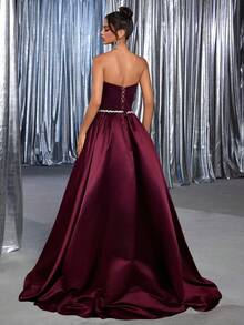 Vowa Váy chữ A xòe siêu dài đính hạt màu trắng sang trọng, phối ren đen thanh lịch, có dây buộc phía sau có thể điều chỉnh, thích hợp cho các buổi hẹn hò, tiệc độc thân, đám cưới, sự kiện, kỳ nghỉ, mùa tựu trường, dạ tiệc trang trọng - Màu Đỏ Sâu - Xem 2