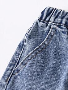 Young Boys Vintage Washed Blue Cargo Jeans With Multiple Pockets, Fashionable Streetwear Style, Must-Have Item For Fashion-Conscious Kids - Dark Wash - View 6