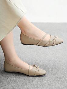 CUCCOO BIZCHIC Giày Mary Jane đế vuông màu mơ, quai chéo cho nữ, giày bệt nhẹ, thoải mái, thích hợp để đi làm và mặc váy - Màu be - Xem 2