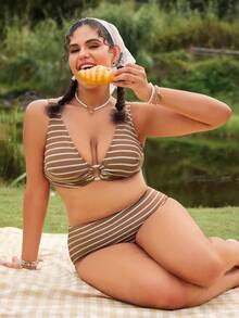 SHEIN Swim Mod Black & White Striped Plus Size Women Casual Swimwear Sets Brown Striped Plus Size Bikini For Summer Beach Vacation - Brown - View 4