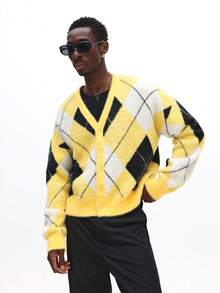 SUMWON 菱形格纹针织开衫，纽扣前襟，短款毛衣，适合秋冬穿着 - 黃色 - 查看 5