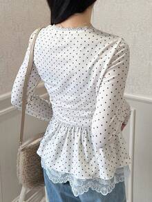 FRIFUL Damen Polka Dot Stoff Schleife Kragen Taillierter enger Saum Spitze Patchwork Ballerina Stil Langarm Süßes T-Shirt