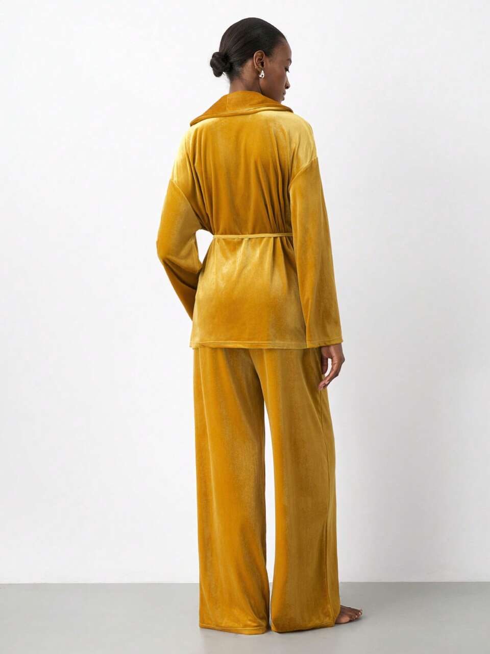 SHEIN Maija Women's Mustard Yellow Velvet Suit,Long Sleeve Top And Loose Pants Set,Autumn Casual Lounge Occasion,Christmas Pajamas,Lace-Up Elegant Everyday Wear