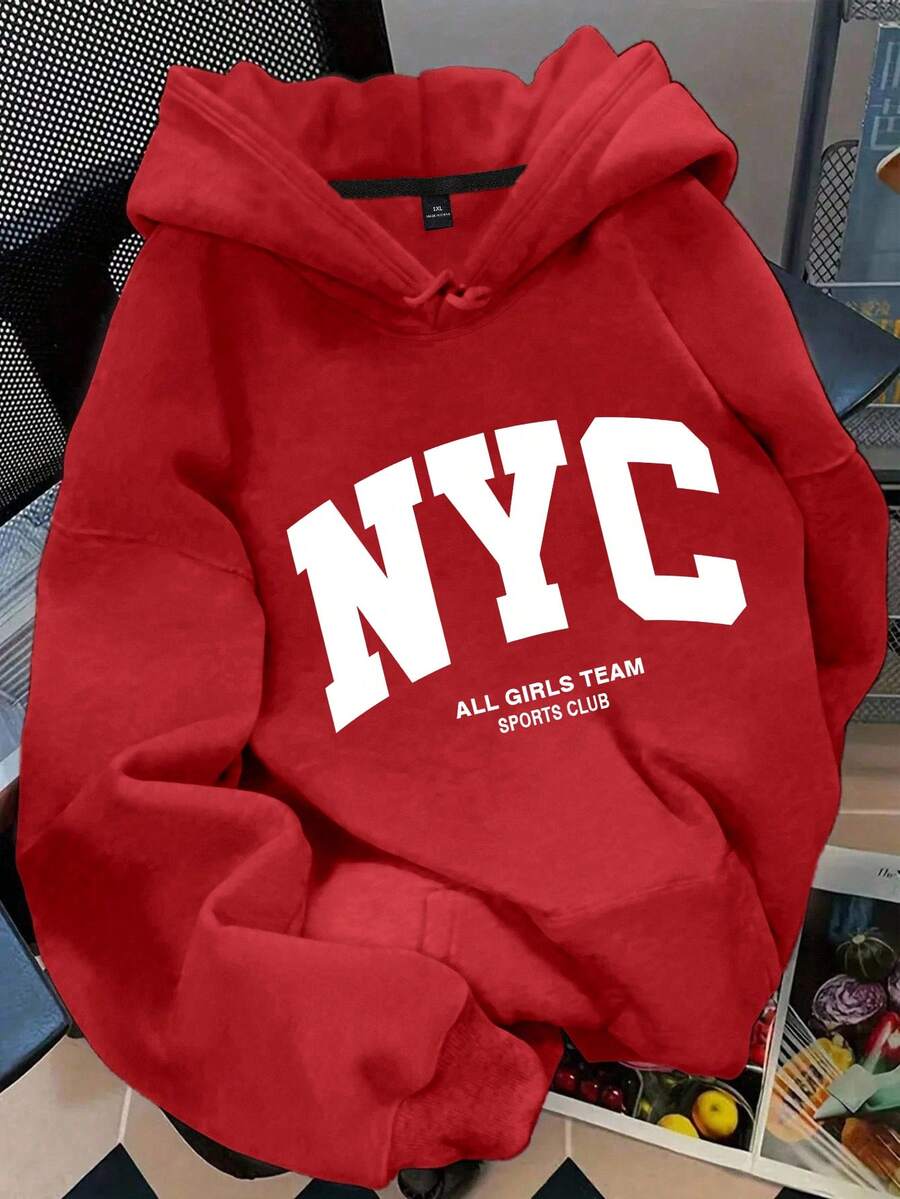 Flirla Sweat-shirt à capuche thermique avec cordon de serrage, imprimé graphique avec slogan "NYC ALL GIRLS TEAM SPORTS CLUB" pour femmes grandes tailles - Rouge - Voir 1