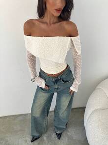 Aloruh Áo thun dài tay trễ vai nhún bèo họa tiết thời trang nữ - Màu be - Xem 6