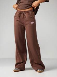 Missguided x Playboy 阔腿抽绳运动裤，带徽标印花，适合休闲家居服 - 咖啡棕 - 查看 3