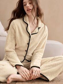 Old Money 女士撞色滚边前扣长袖上衣和裤子蓬松舒适睡衣套装，长发公主风，毛茸茸保暖，秋冬服装 - 杏色 - 查看 6