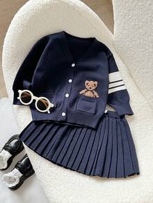 Playful Pals 女嬰復古可愛小熊針織開襟衫與針織裙 2 件套 海軍藍與白色 秋冬套頭上衣 - 藏蓝色 - 查看 1