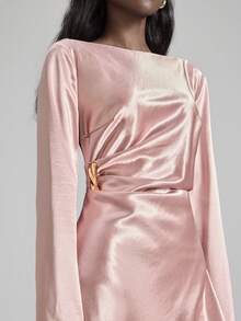 Ontre Elegant Style, Light Pink, Satin Material, Asymmetric Collar, Long Sleeve, Waist-Cinched Silhouette, Metal Buckle, Women's Long Dress, Flared Skirt, Minimalist Design, Everyday Wear, Business Commute, New Collection 2025 New Year Look Pink Clothes High-End, Elegant, Old-Fashioned Cruise Attire For Wedding Guests Christmas Evening Clothes New Year Atmosphere Holiday Party Women's Clothing - Baby Pink - View 2